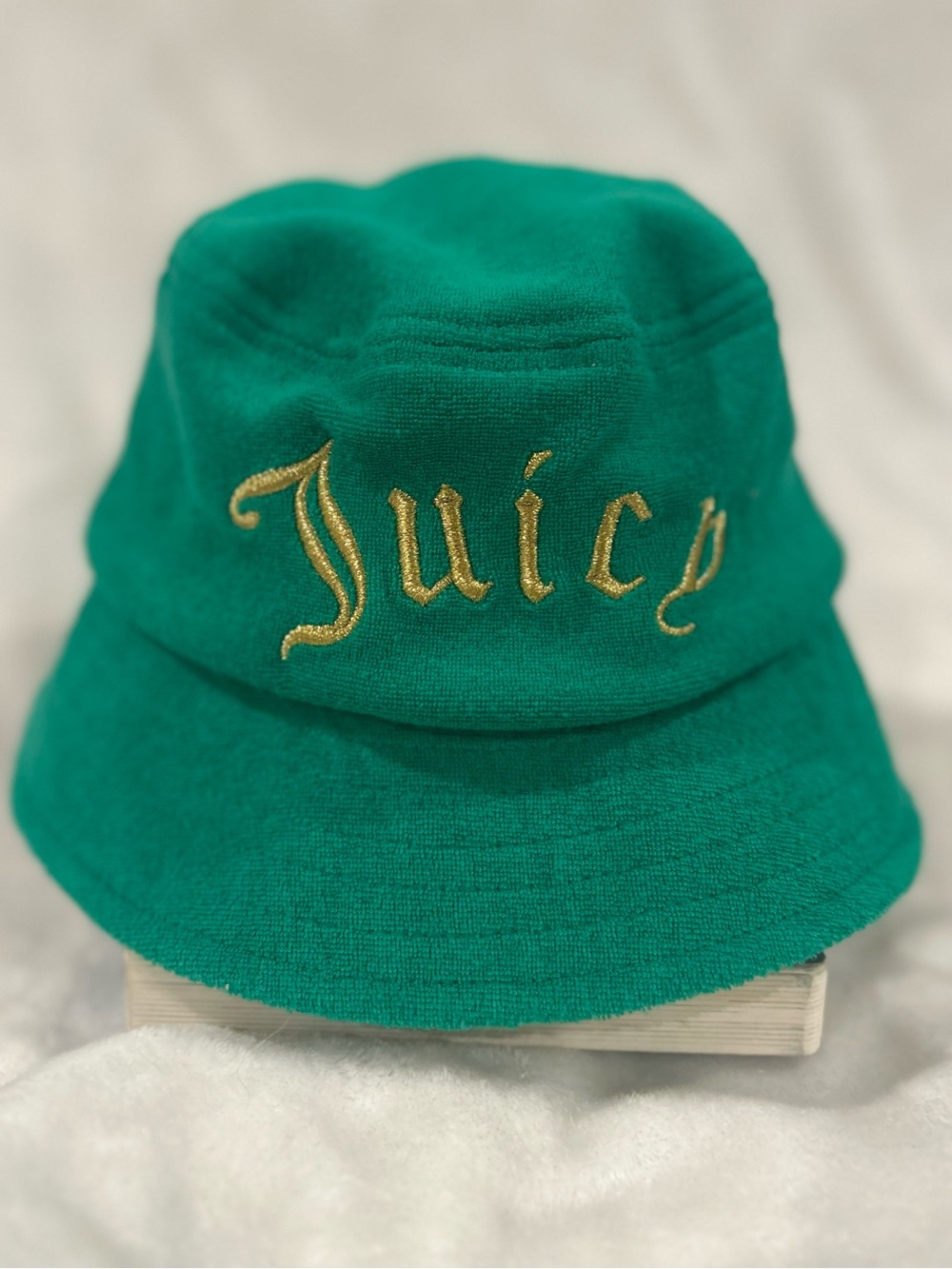 Juicy Couture bucket hat green velour